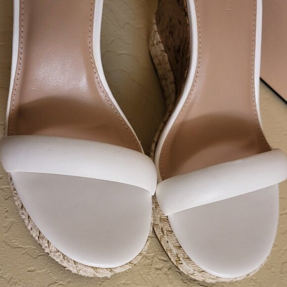 BCBGeneration women's Narida Espadrille Ankle Strap Wedge Sandals Size: 10 NIB - Picture 7 of 11